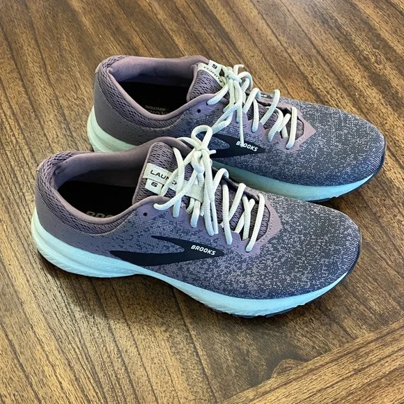 Brooks Women's Launch 6 Sparkle Green Running Shoes Sz 9.5 - Picture 1 of 7